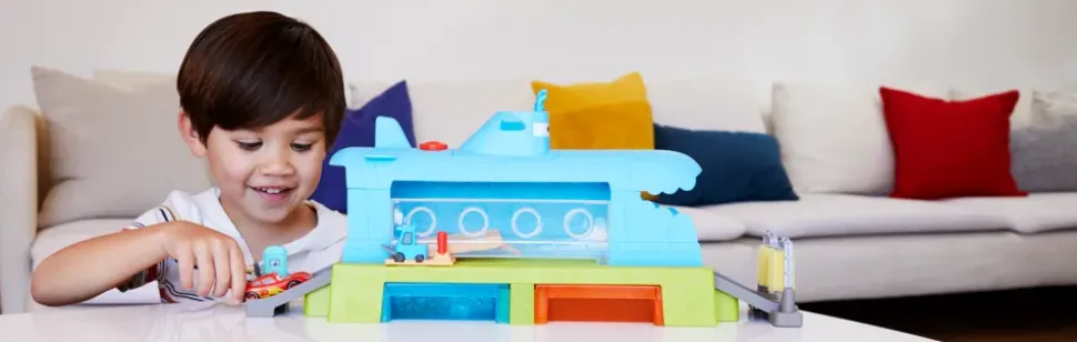 Cars Disney Pixar Auto Sottomarino Playset Per Lavaggio, Con Macchinina Saetta Mcqueen Che Cambia Colore Con L'Acqua; Giocattolo Per Bambini 4+ Anni
