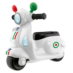 Cavalcabile Vespa Primavera Italy