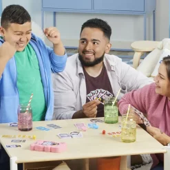 Hasbro Gaming Piggy Piggy, Gioco Di Carte Divertente Per Famiglie, Da 2 A 6 Giocatori, Dai 7 Anni In Su