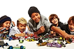 Hot Wheels- Confezione Da 5 Macchinine In Scala 1:64, Veicoli Assortiti, 3+Anni