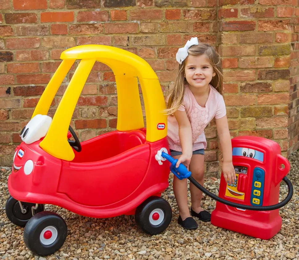 Little Tikes Cozy Pumper Set Di Gioco Interattivo Con Suoni, Perfetto Per Cozy Coupe/ Truck/ Cab/ Princess Coupe Venduti Separatamente