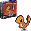 Mega Pokemon Showcase Charmander, Set In Stile Retro Pixelato Da Costruire Con 349 Pezzi, Con Base Piana Per Esporlo E Incisione Sul Retro Per Appenderlo