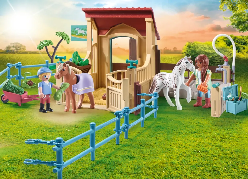 Playmobil Horse Of Waterfall 71494 Scuderia Con Recinto Per Bambini Dai 4 Anni