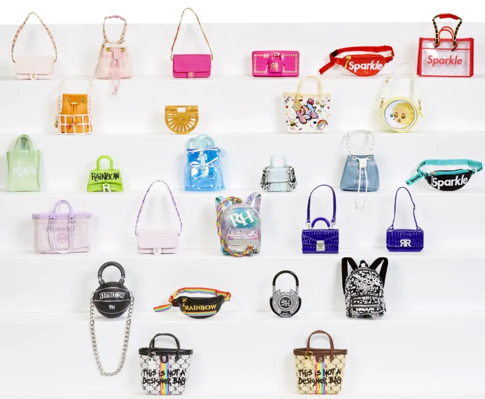 Rainbow High Accessories Mini Borse Da Studio 27 Borse Collezionabili Contiene 1 Accessorio Di Alta Gamma